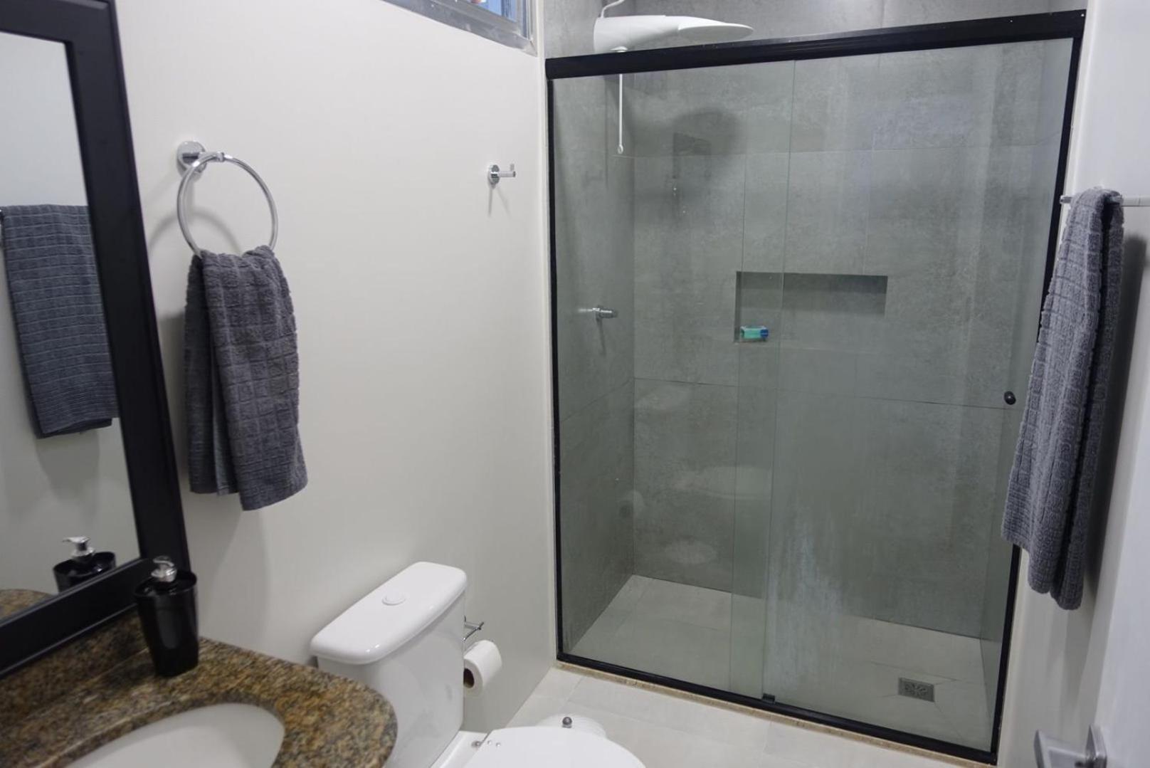 3 Praias, Apartamentos, Piscinas, Luxo - Angra Temporada Angra dos Reis Eksteriør billede