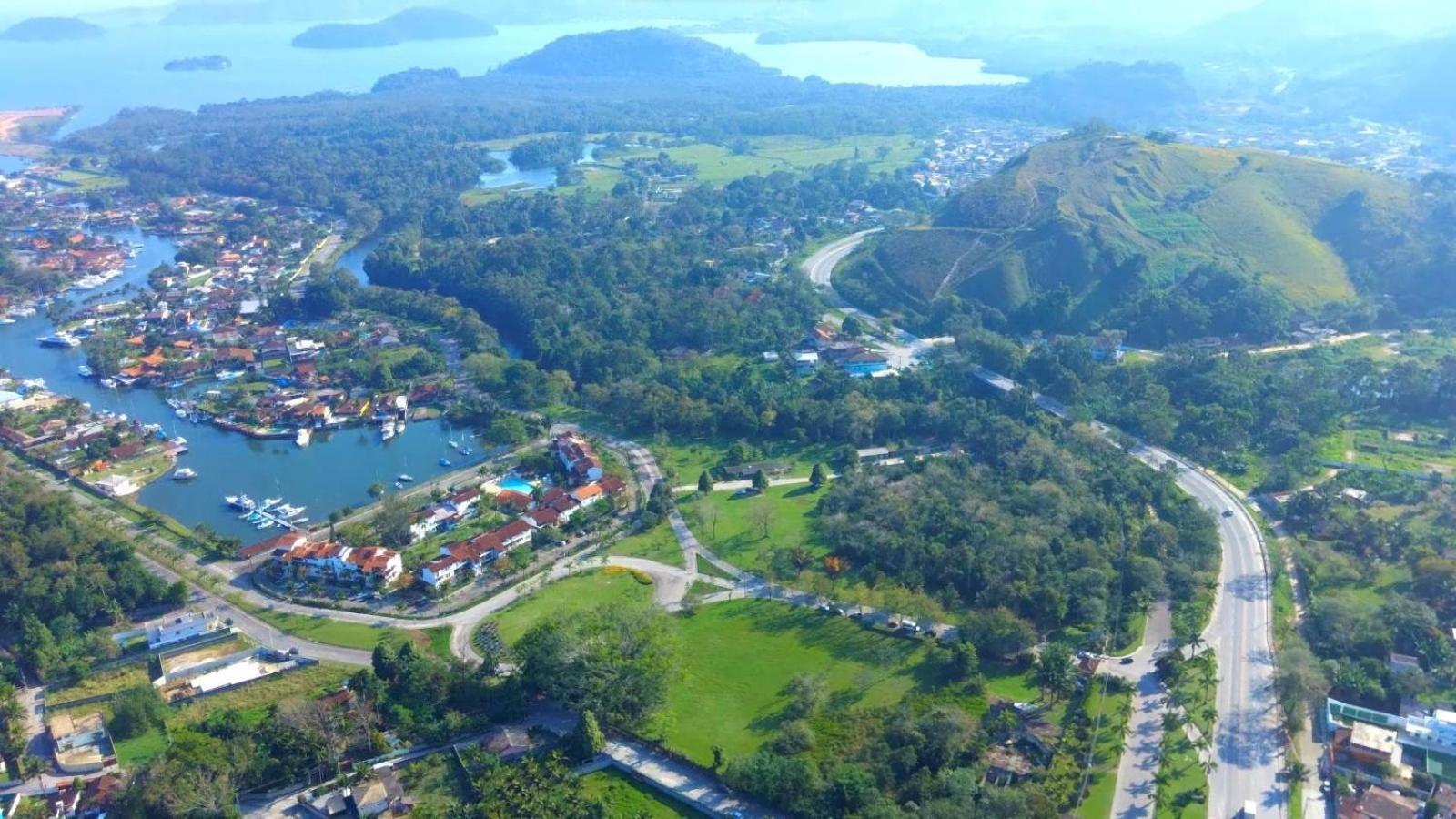 3 Praias, Apartamentos, Piscinas, Luxo - Angra Temporada Angra dos Reis Eksteriør billede